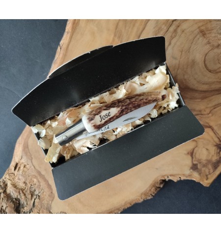 navaja punta asta venado personalizada