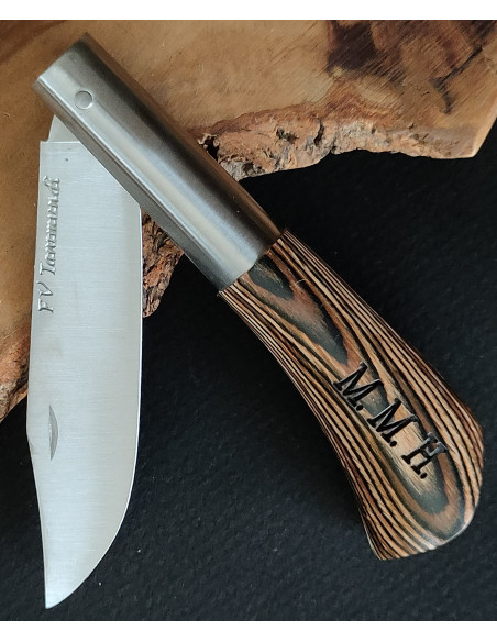 Navaja personalizada laminada marrón oscuro Francisco Vega