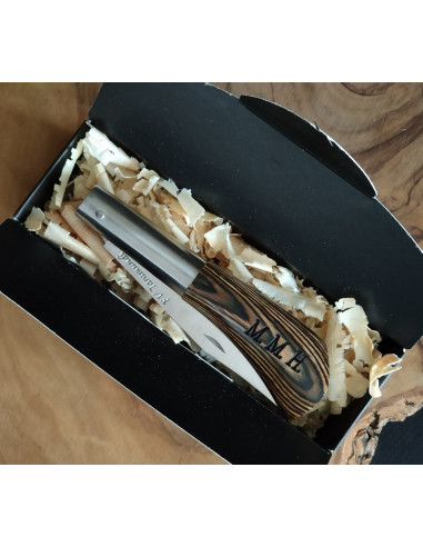 Navaja personalizada laminada marrón oscuro...