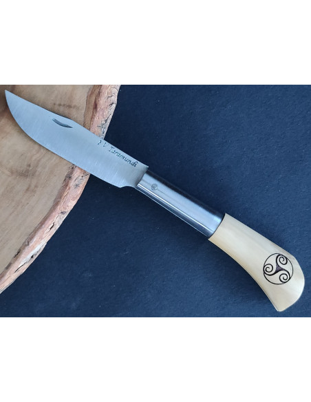 Navaja trisquel aro Francisco Vega