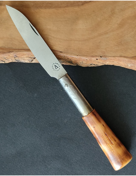 Navaja quemada J. L. BERMUDEZ