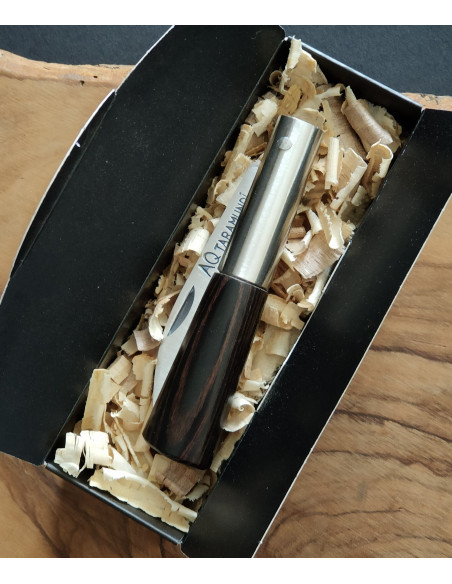 navaja laminada negra AQ