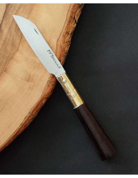 Navaja personalizada ébano latón punta recta Francisco Vega