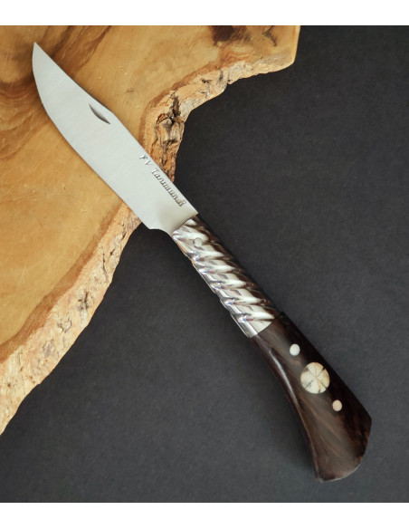 Navaja  ébano quiastolita Francisco Vega