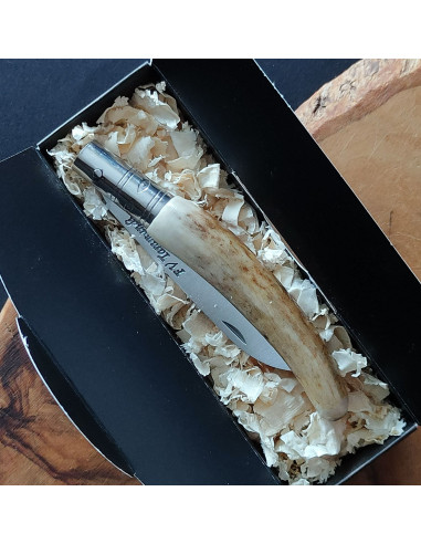 Navaja punta asta venado Francisco Vega