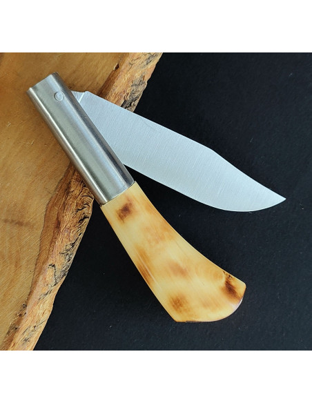 Navaja boj quemada bandera España Francisco Vega