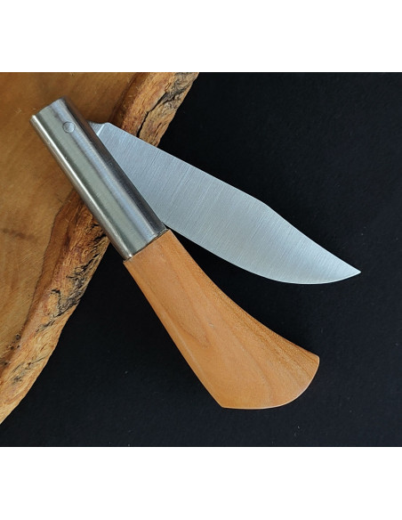 Navaja cerezo bandera España Francisco Vega