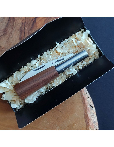 Navaja personalizada nogal M.LOMBARDÍA.