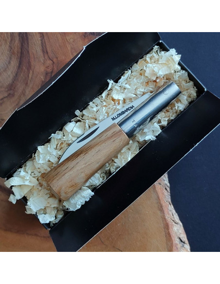 Navaja personalizada roble M.LOMBARDÍA.