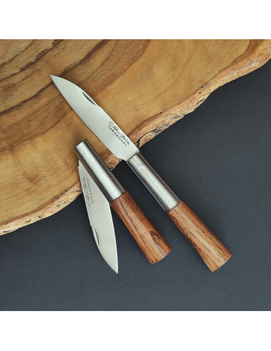 Navaja con empuñadura en castaño del artesano Carlos Quintana