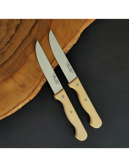 dúo cuchillos mesa punta vuelta lisos del artesano Carlos Quintana Taramundi.