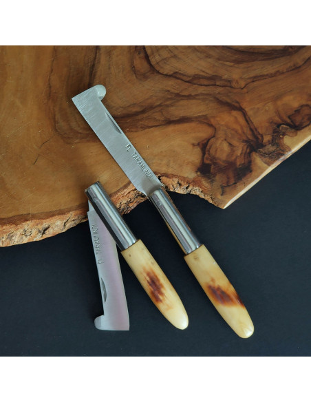 Navaja injertar del artesano Fermín Lombardero Taramundi