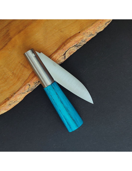 Navaja fresno tintada azul personalizada del artesano Carlos Quintana Taramundi