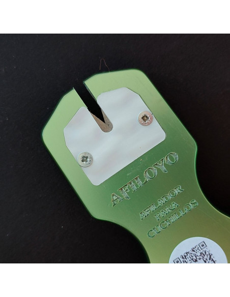 Afilador cuchillos verde