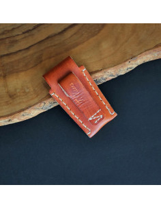 Funda cuero broche trisquel 6cm 2