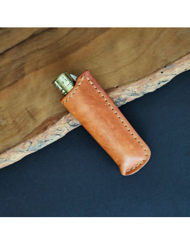 Funda de cuero para el modelo de navaja con empuñadura en latón de M.LOMBARDIA