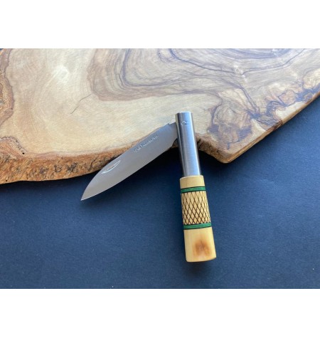 Navaja decorada con bloqueo verde