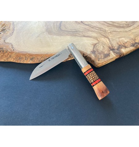 navaja con decorado cruzadillo en carbono