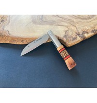 navaja con decorado cruzadillo en carbono