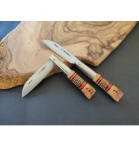 navaja con decorado cruzadillo en carbono personalizada